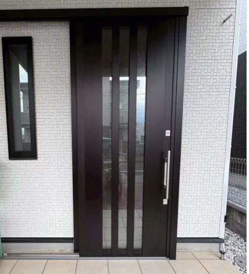 玄関交換工事 After