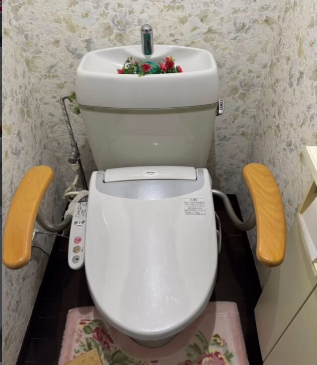 トイレ交換工事 Before